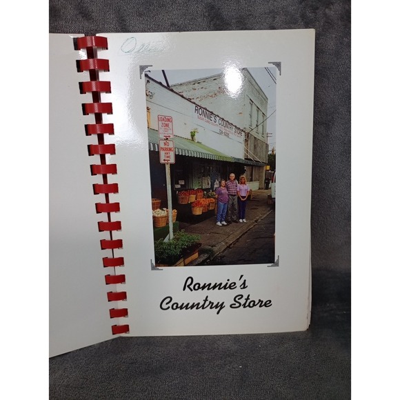 Ronnie's Country Store Cookbook Winston-Salem, NC‎ 2001 Spiral Rare Maya Angelou - Picture 2 of 14